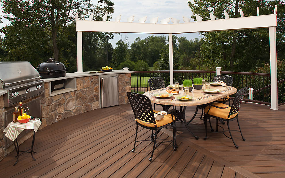 new-deck-outdoor-kitchen